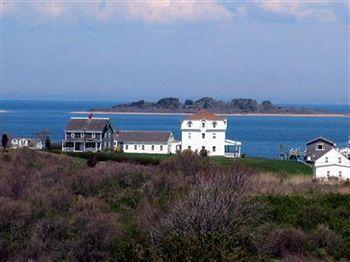 The Island Home Inn New Shoreham Exteriör bild